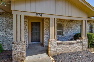 974 Harber Ave in Grapevine, TX - Building Photo - Building Photo