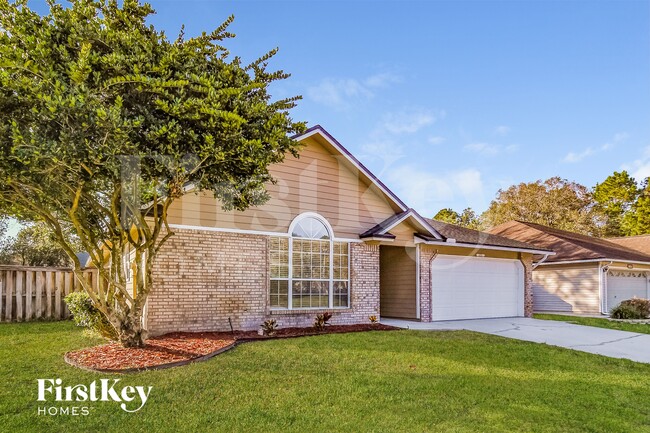 12274 Stockbridge Ct N in Jacksonville, FL - Foto de edificio - Building Photo