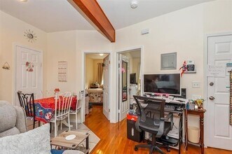 17-19-19 Chase Ct in Bayonne, NJ - Building Photo - Building Photo