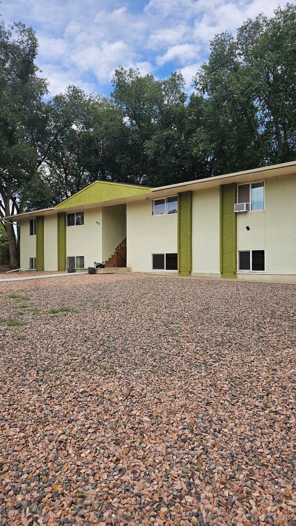 property at 903 Boggs Pl