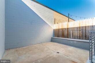 920 N Marshall St, Unit 3 in Philadelphia, PA - Building Photo - Building Photo