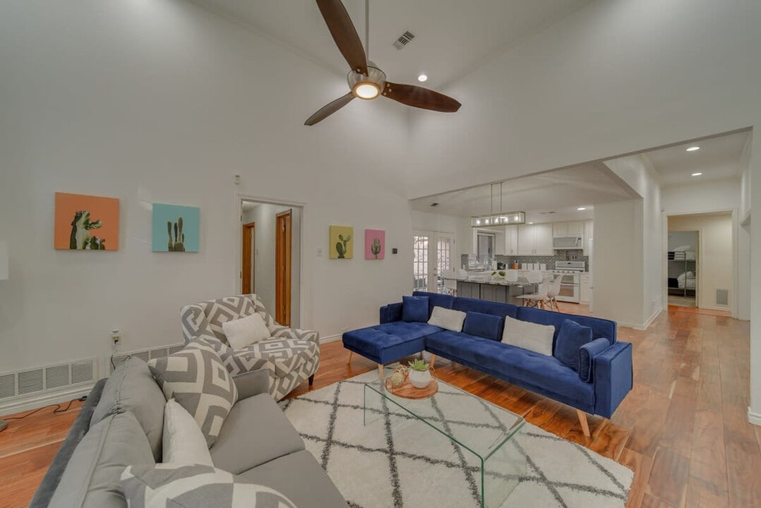 1507 Broadmoor Dr in Richardson, TX - Building Photo