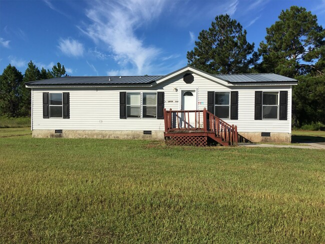 property at 24 Laryn Ln