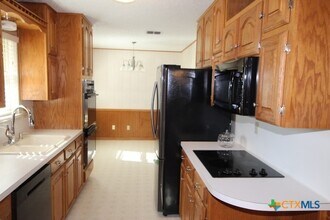 1606 Hughes Ave in Copperas Cove, TX - Building Photo - Building Photo