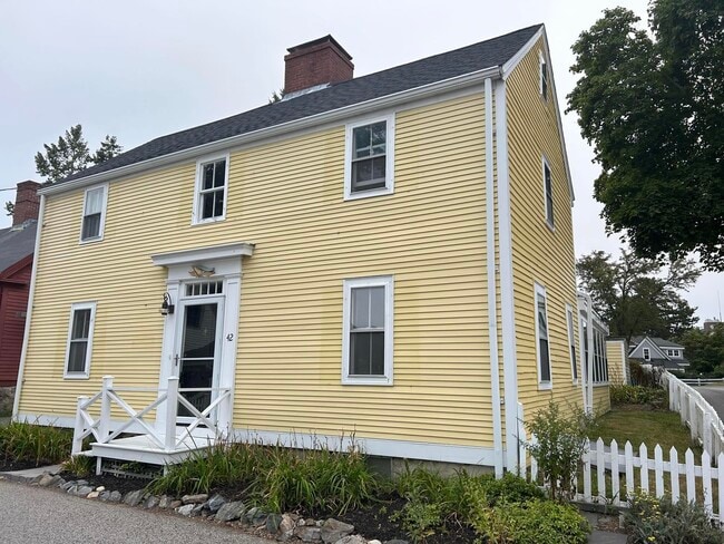 property at 42 Piscataqua St