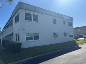 5267 81st St N in St. Petersburg, FL - Building Photo