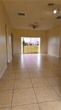 2218 Putter Ln in Lehigh Acres, FL - Building Photo - Building Photo