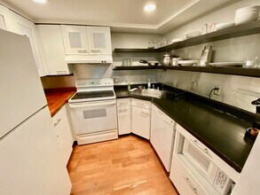 28 Upton St, Unit 28 Upton #1 in Boston, MA - Building Photo - Building Photo