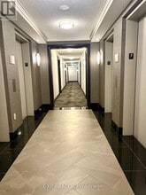 35 Viking Ln in Toronto, ON - Building Photo - Building Photo