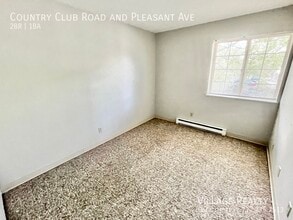 607 Country Club Rd in Red Lion, PA - Building Photo - Building Photo