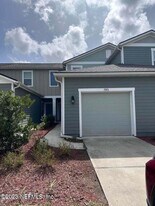 8111 Echo Springs Rd in Jacksonville, FL - Building Photo