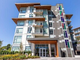 1728 Gilmore Ave in Burnaby, BC - Building Photo