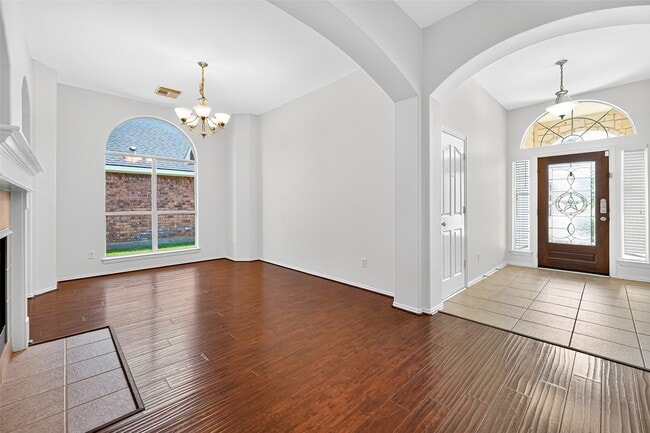 property at 4826 Claymill Ct