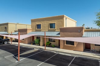 Rio Antigua Townhomes in Tucson, AZ - Foto de edificio - Building Photo