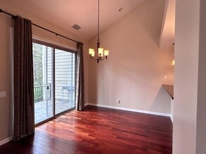 27111 Sugar Pine Dr in Lake Arrowhead, CA - Building Photo - Building Photo