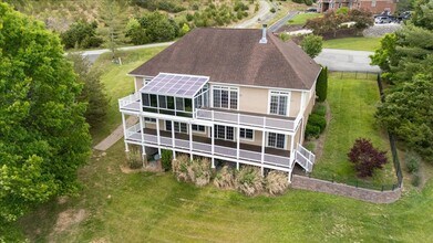 2070 Cascades Rd in Blacksburg, VA - Building Photo - Building Photo