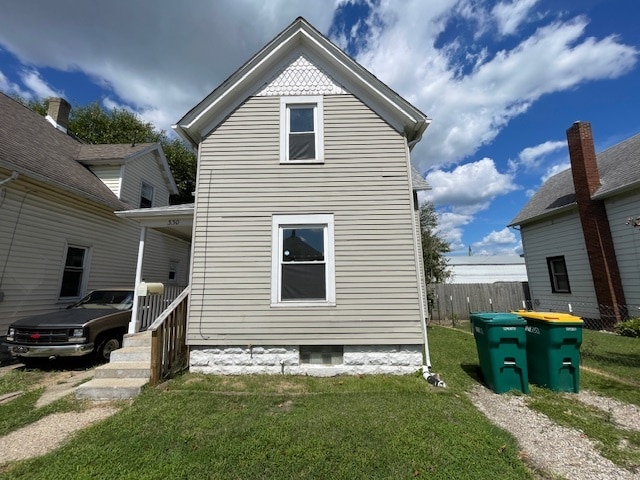property at 330 W 6th St