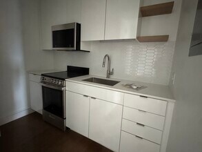 1172 Massachusetts Ave, Unit 409A in Cambridge, MA - Building Photo - Building Photo