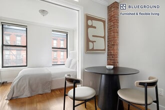 515 W 47th St in New York, NY - Building Photo - Building Photo