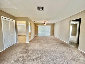 8045 Durham Dr in Port Richey, FL - Building Photo - Building Photo