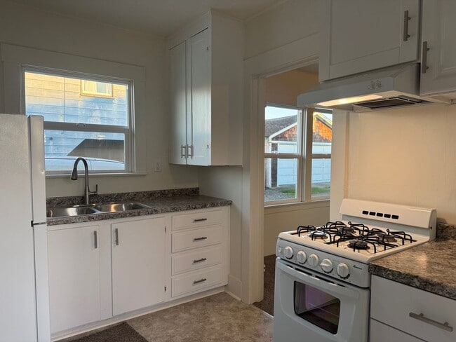 property at 2015 I St