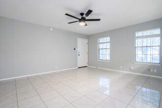 5275 Meadow Rise St, Unit 5275 in San Antonio, TX - Building Photo - Building Photo