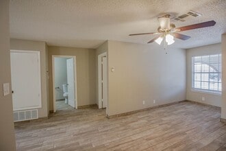 203 N Scenic Dr in Alamogordo, NM - Building Photo - Building Photo