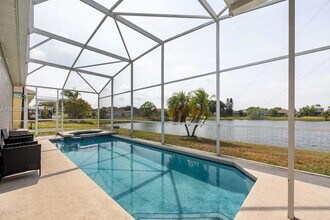 2139 Mallard Creek Cir in Kissimmee, FL - Building Photo - Building Photo