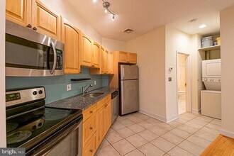 415 S 19th St in Philadelphia, PA - Building Photo - Building Photo