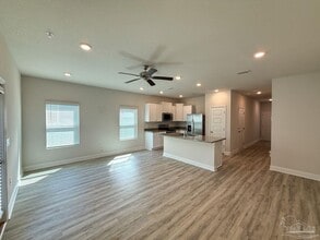 8778 Meadow Flower Ln in Pensacola, FL - Building Photo - Building Photo
