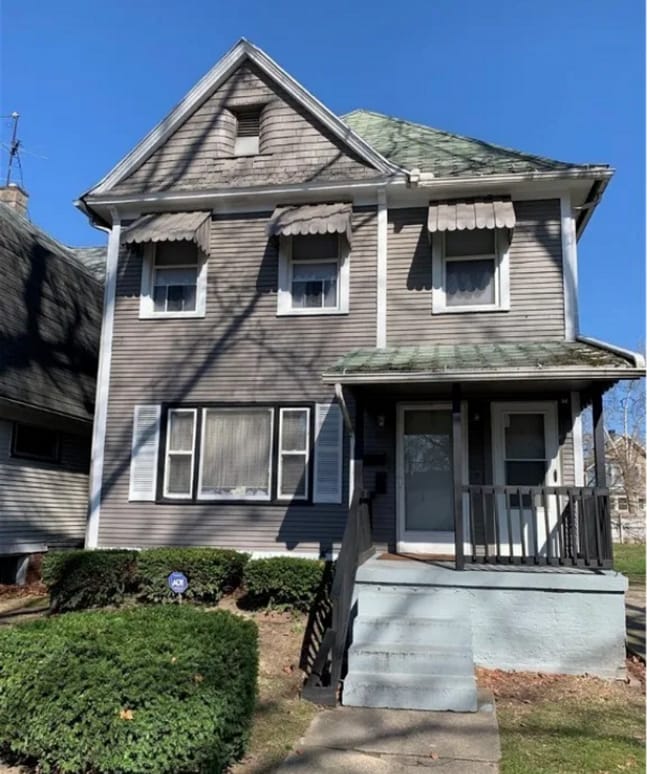 property at 226 Kenilworth Ave