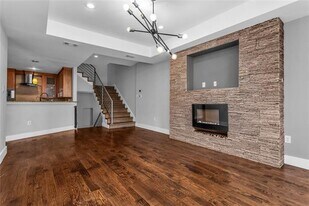1323 St Joseph St in Dallas, TX - Building Photo