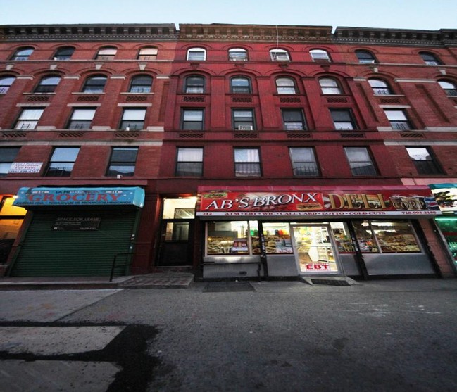 212 Saint Anns Ave in Bronx, NY - Building Photo - Building Photo