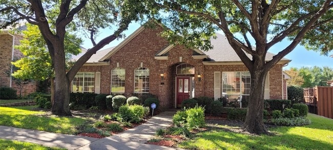 property at 6401 Dakota Dr