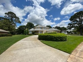1534 Glenlake Cir in Niceville, FL - Building Photo - Building Photo