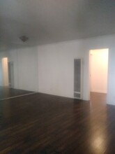 11634 Gorham Ave, Unit Gorham in Los Angeles, CA - Foto de edificio - Building Photo