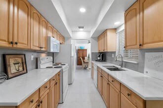 2270 SE 5th St in Pompano Beach, FL - Building Photo - Building Photo