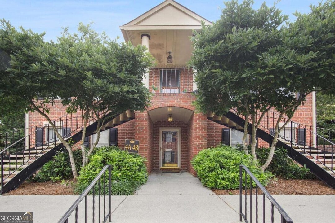 4 Plantation Dr NE in Atlanta, GA - Building Photo