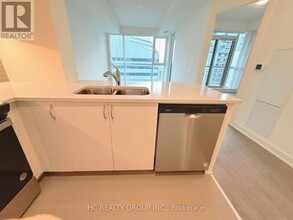 4955-4955 Yonge St in Toronto, ON - Building Photo - Building Photo