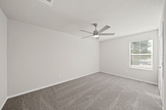 831 Red Oakland Dr in Houston, TX - Building Photo - Building Photo