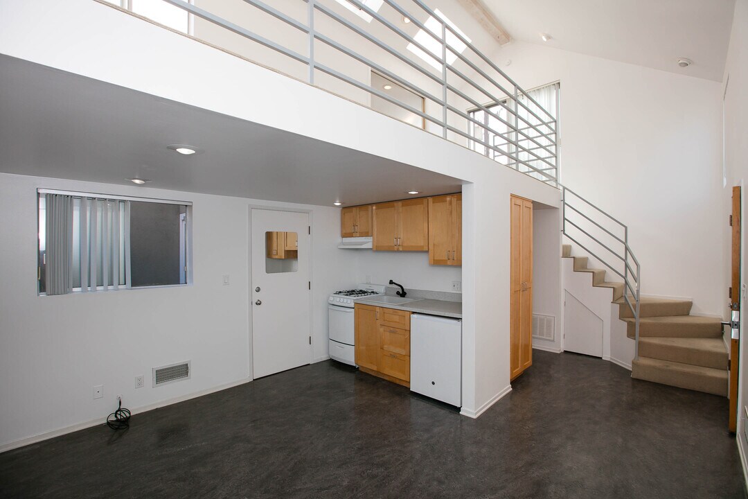 3016 Ruskin St, Unit rear in Santa Monica, CA - Foto de edificio