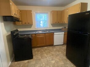 1609 Atkamire Dr in Tallahassee, FL - Building Photo - Building Photo