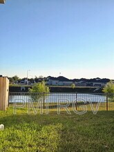 2912 E Israel Ave in Alton, TX - Foto de edificio - Building Photo