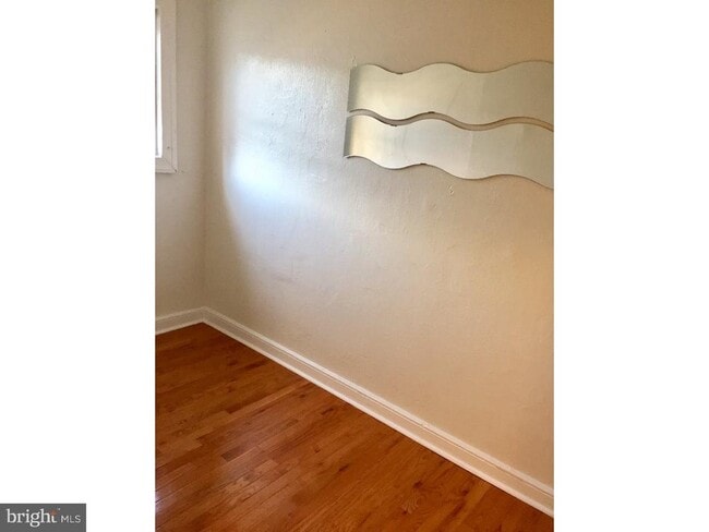 property at 433 Cross St