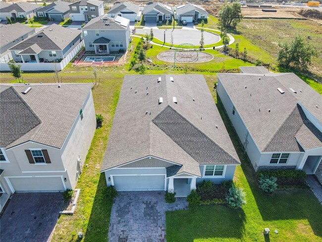 1043 Lakeshore Breeze Pl in Kissimmee, FL - Foto de edificio - Building Photo