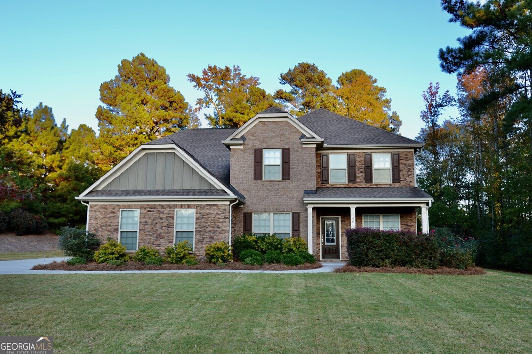 120 Calverton Ln in Tyrone, GA - Foto de edificio