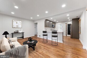 5014 Sheridan St in Riverdale Park, MD - Building Photo - Building Photo