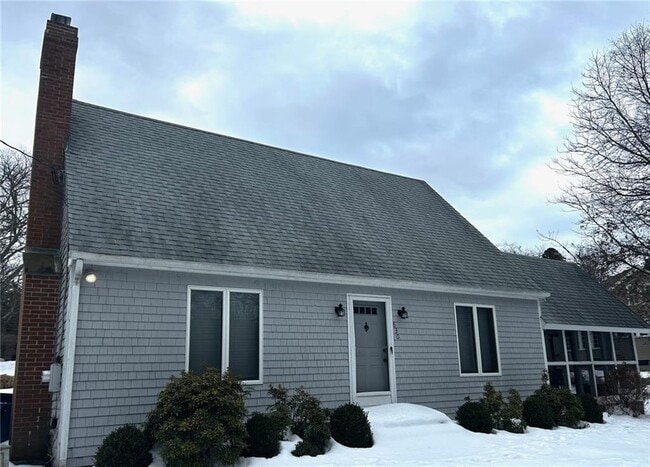 630 Green Hill Beach Rd in South Kingstown, RI - Building Photo - Building Photo