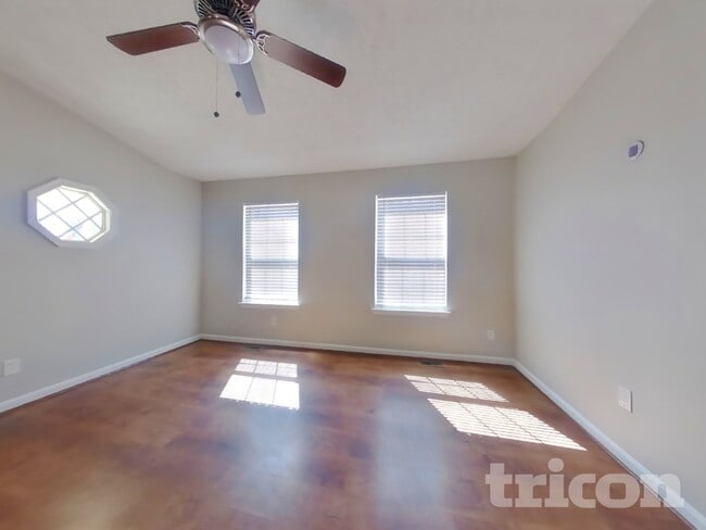 11480 Horseshoe Trail in Lusby, MD - Foto de edificio - Building Photo