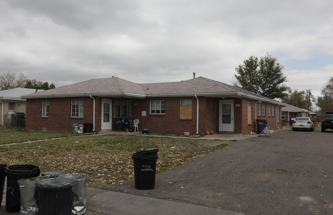 1300 Winona Ct in Denver, CO - Foto de edificio - Building Photo